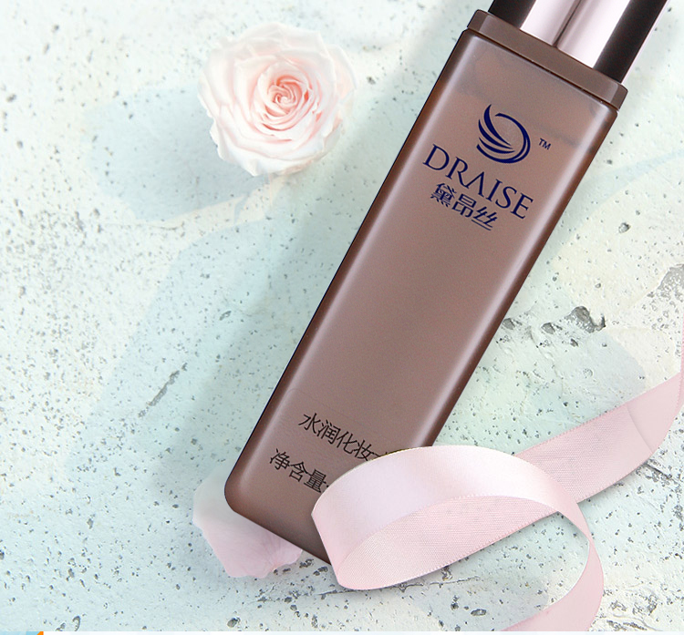 黛昂丝水润化妆水功效